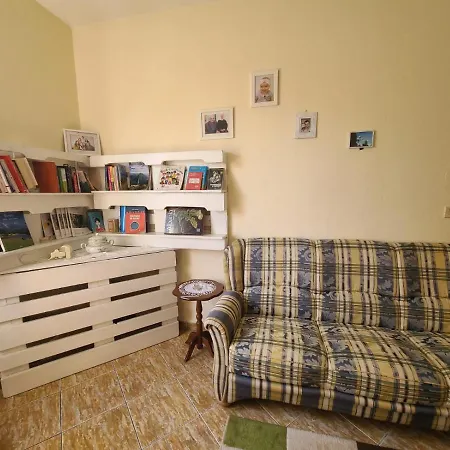 Airport Privatunterkunft Tirana
